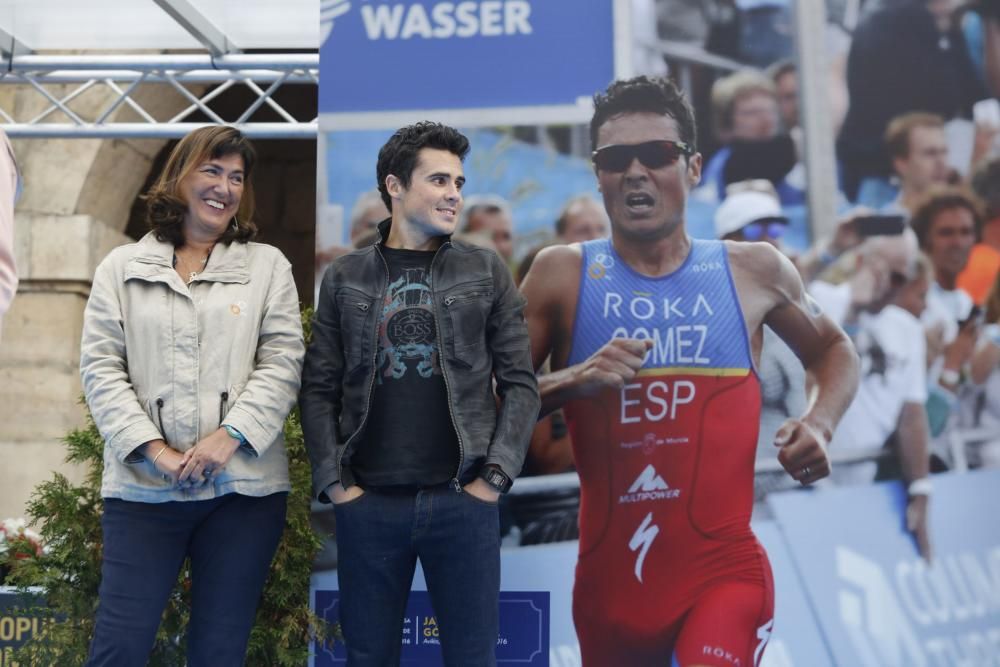 Carrera popular con Javier Gómez Noya, premio "Princesa de Asturias" de los Deportes 2016, en Avilés