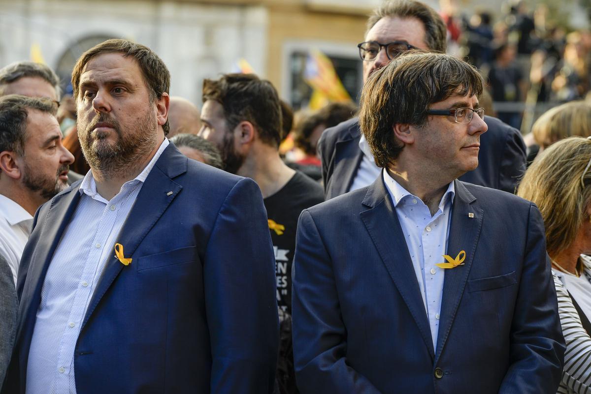 Carles Puigdemont y Oriol Junqueras en una imagen de archivo Carles Puigdemont y Oriol Junqueras en una imagen de archivo