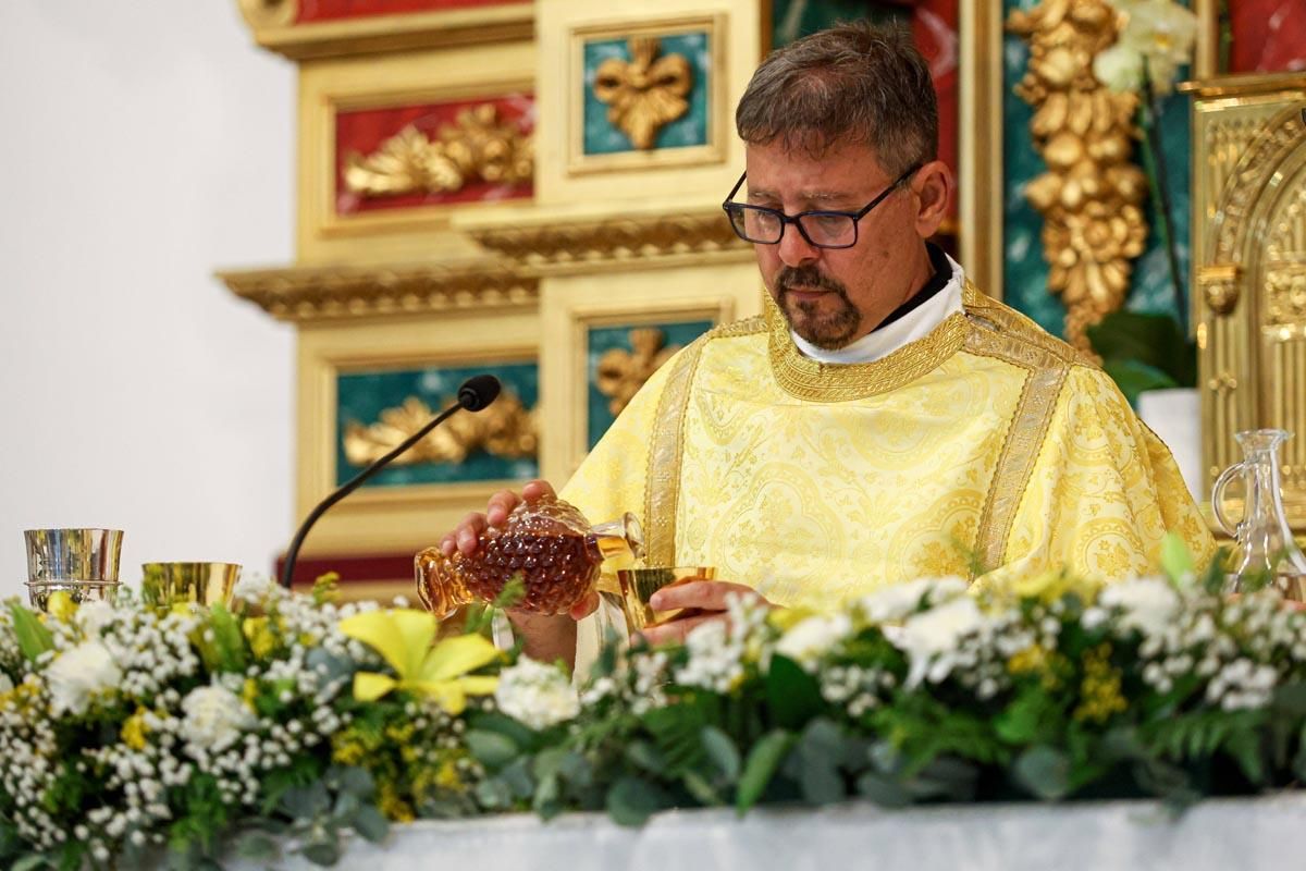 Todas las imágenes de la ordenación de Juan Carlos Rubertiello, diácono en Sant Antoni