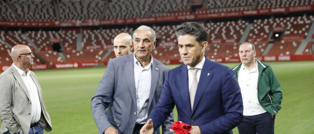 José Ramón Lobo, David Guerra, Joaquín, Alejandro Irarragorri y Cundi, en El Molinón. | Marcos León