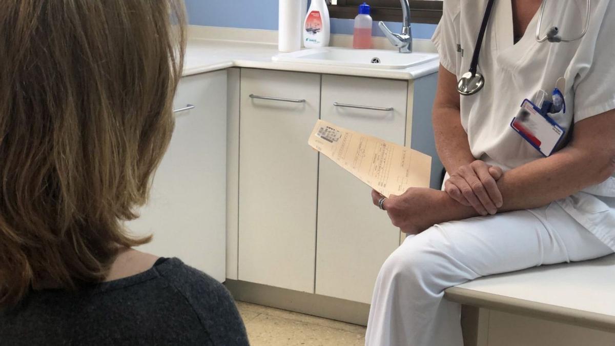 Una paciente, en una consulta médica. | E.P.