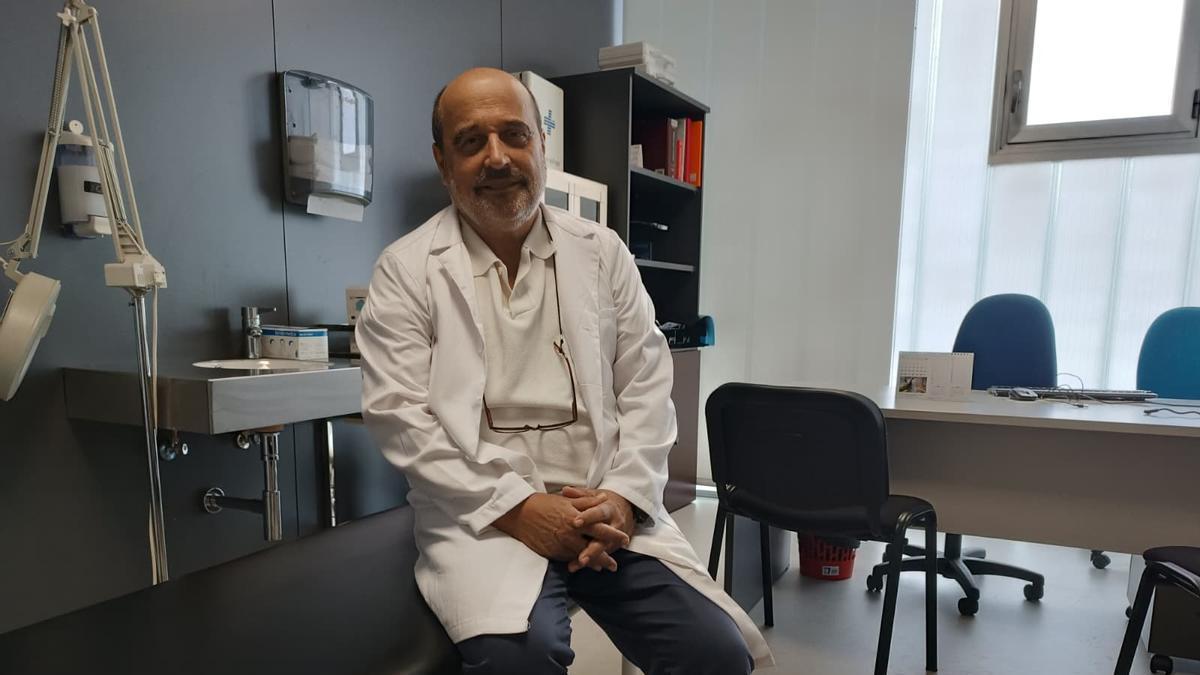 El médico forense Julio Jiménez Féliz, responsable en la provincia de Ourense del Instituto de Medicina Legal de Galicia (Imelga).