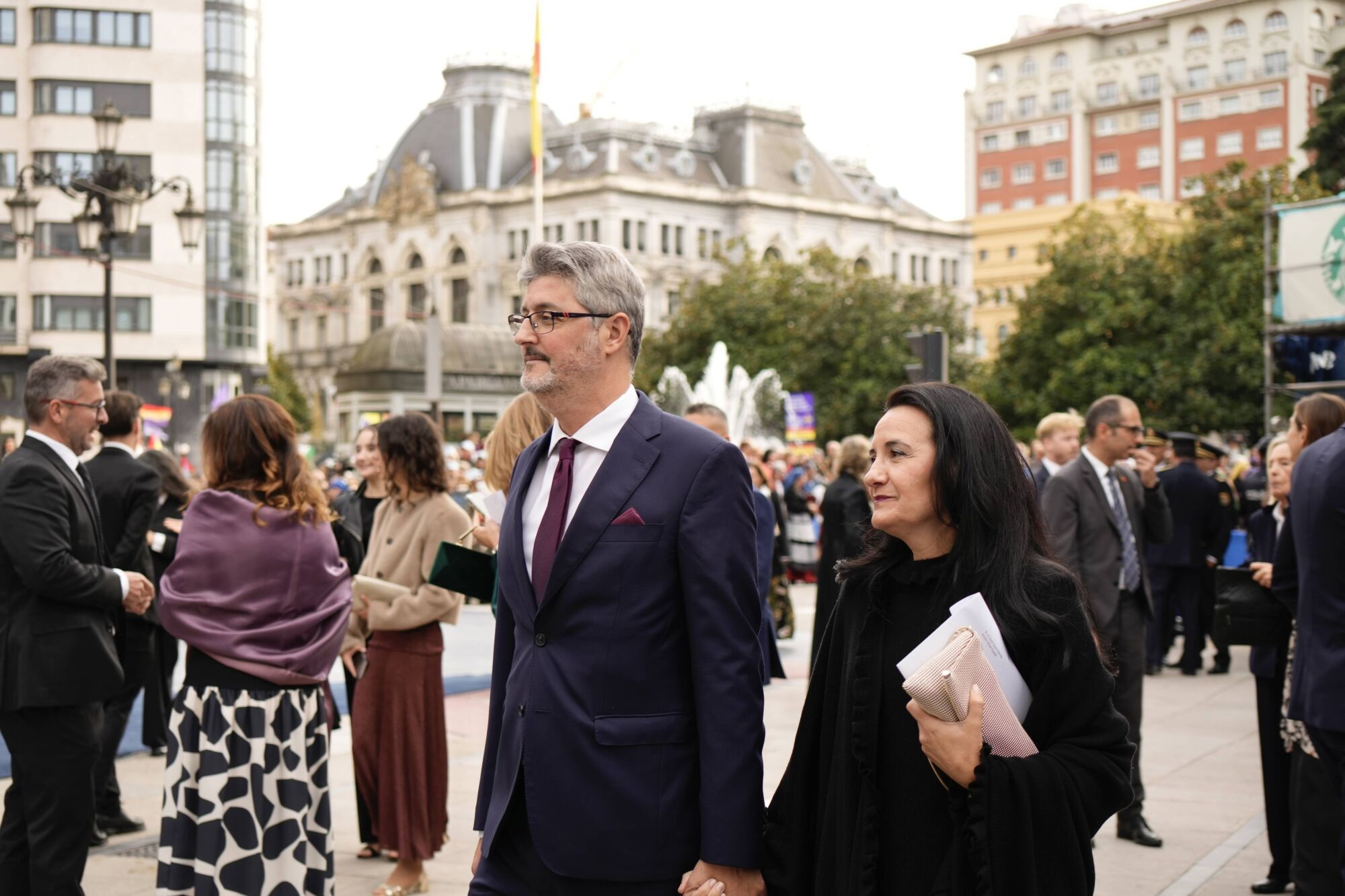 Así fue la llegada de los invitados a los premios "Princesa de Asturias" y su paso por la alfombra azul