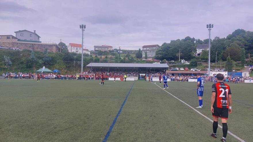 Los penaltis privan al Lalín del ascenso