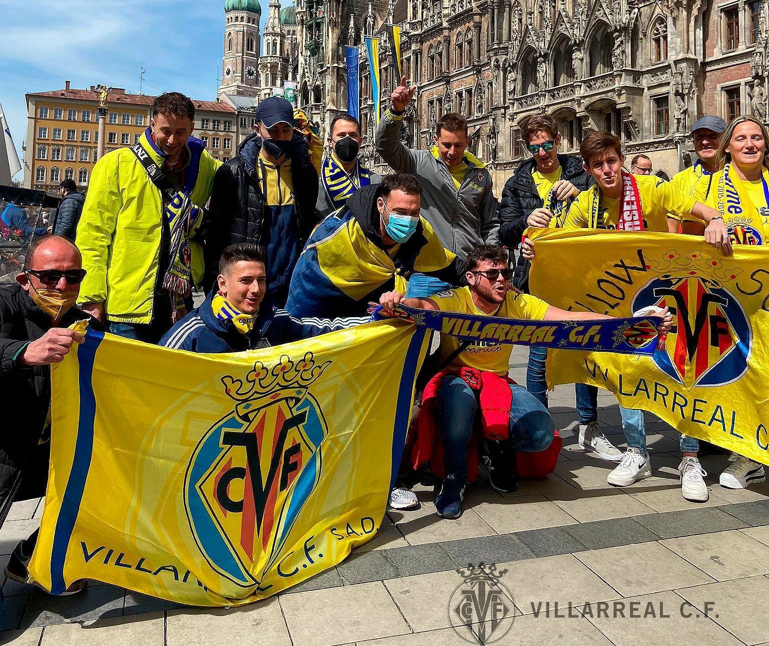 La afición del Villarreal CF toma las calles de Múnich