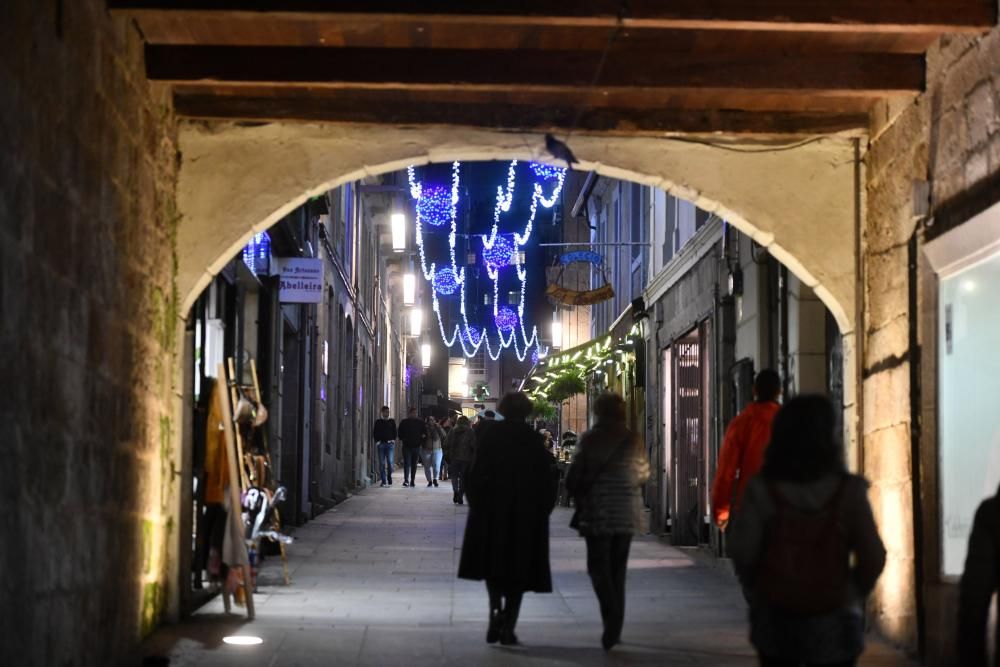 Navidad en Pontevedra 2019 | El arcoíris que aparece cada noche en la Boa Vila