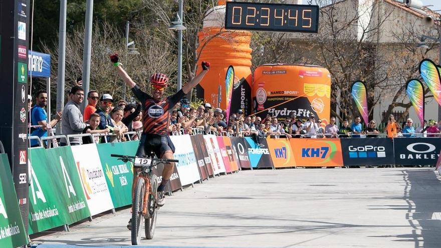 Iván Díaz y Eva Lechner se imponen en Priego de Córdoba