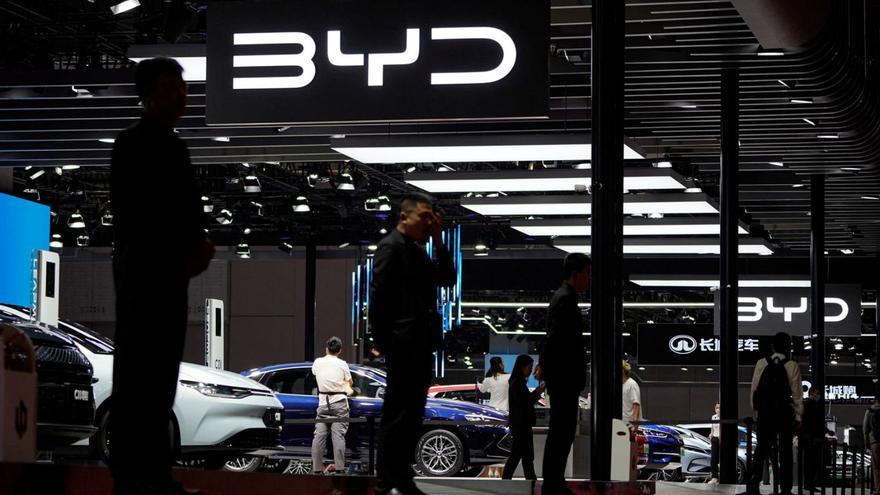 Vehículos de BYD en el último salón del automóvil de Shanghai. | Reuters