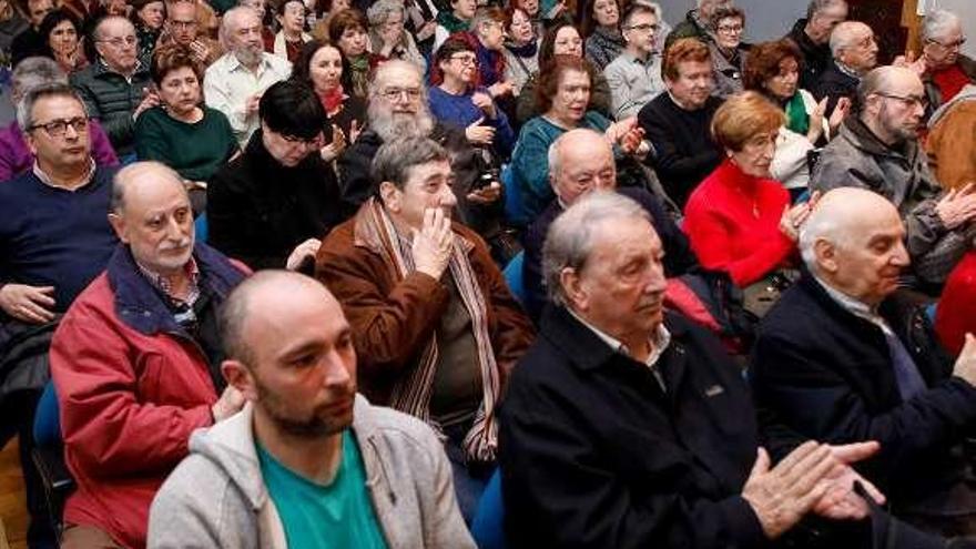 Asistentes al acto celebrado en el Antiguo Instituto.