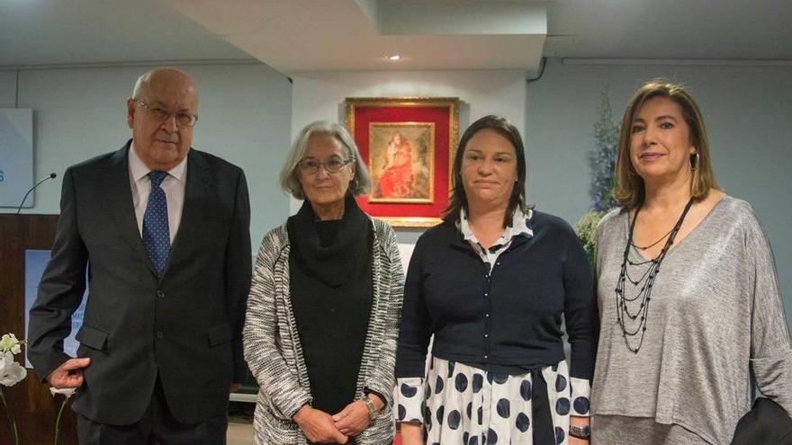 Por la izquierda, Juan García Adaro, María Jesús Merayo Vidal, Belén González-Villamil Llana y María Luisa Fernández-Nespral.