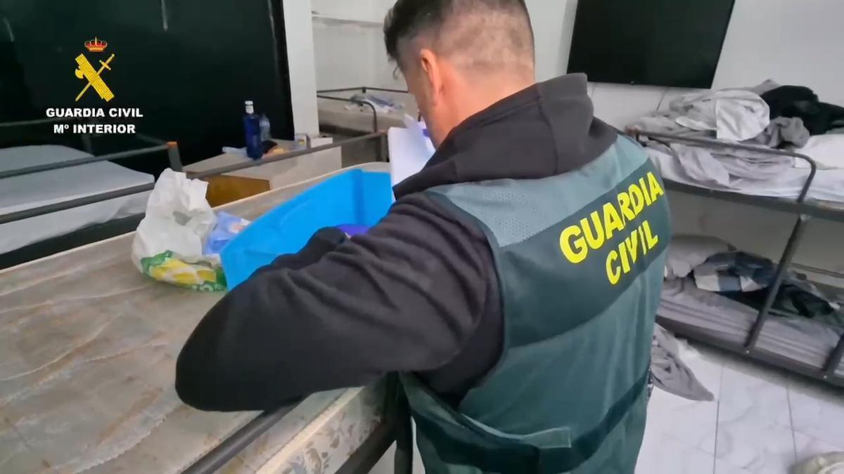 Hier stürmt die Guardia Civil die Wohnungen der Menschenhändler auf Mallorca