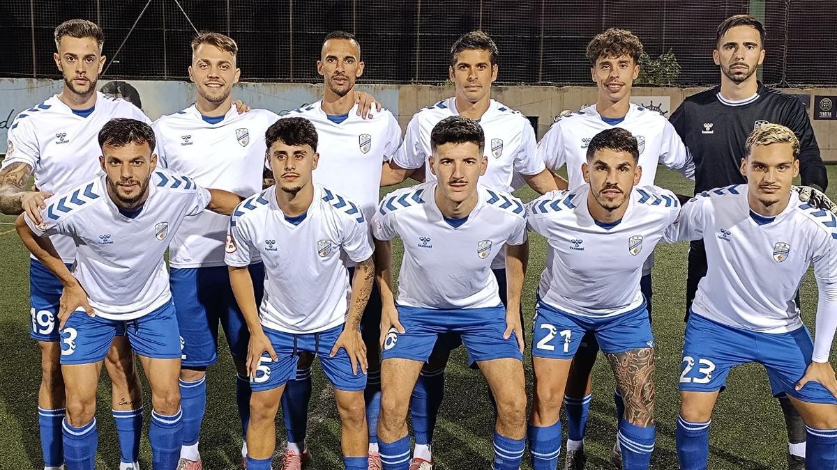 Golazo de Julen Reyes (Tamaraceite) para empatar en el último minuto ante el Villa Santa Brígida