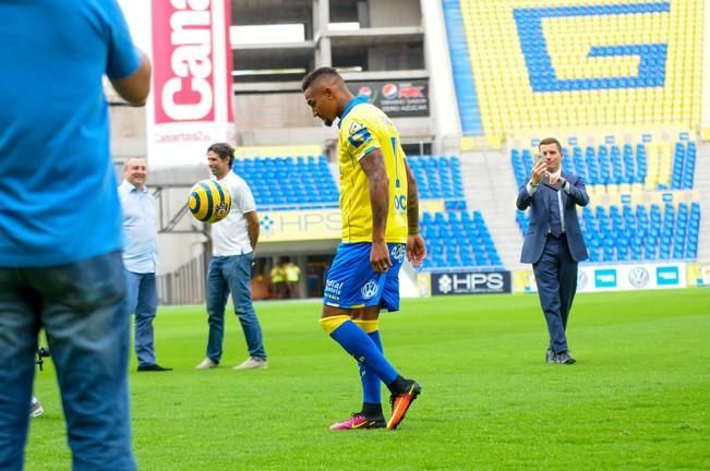 Presentacion  de Kevin Prince Boateng  nuevo ...