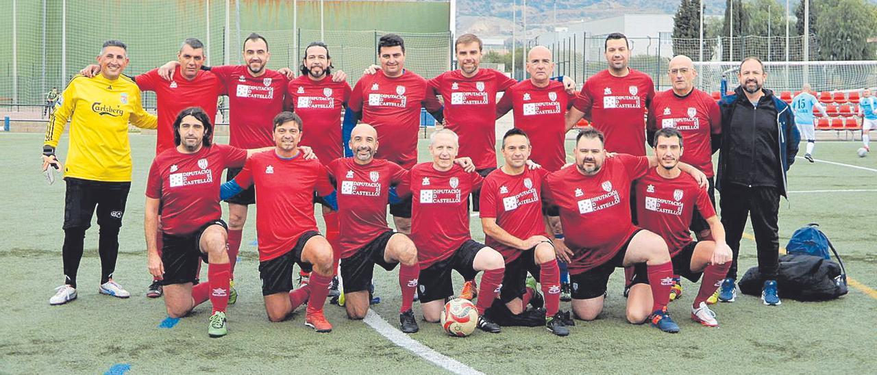 El equipo de veteranos del San Lorenzo de Castelló.