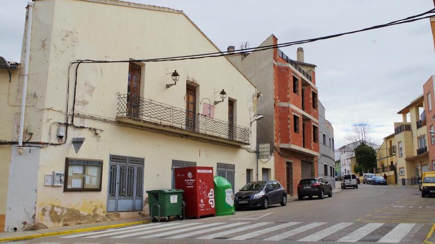 La Font avanza para recuperar la Casa del Poble como patrimonio municipal