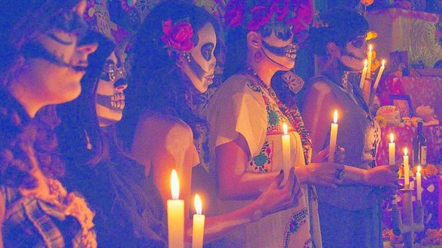 En México se celebra el‘Día de los Muertos’,donde hacen ofrendasa sus difuntos