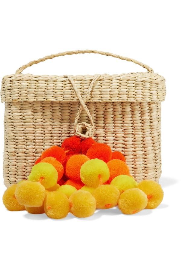 Wish list de junio: Cesta de rafia con pompones, de Nanna Cay, 130 euros