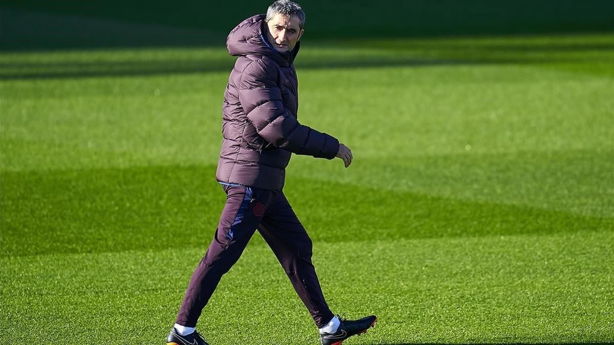 Valverde, en el entrenamiento de puertas abiertas en el Estadi Johan Cruyff.