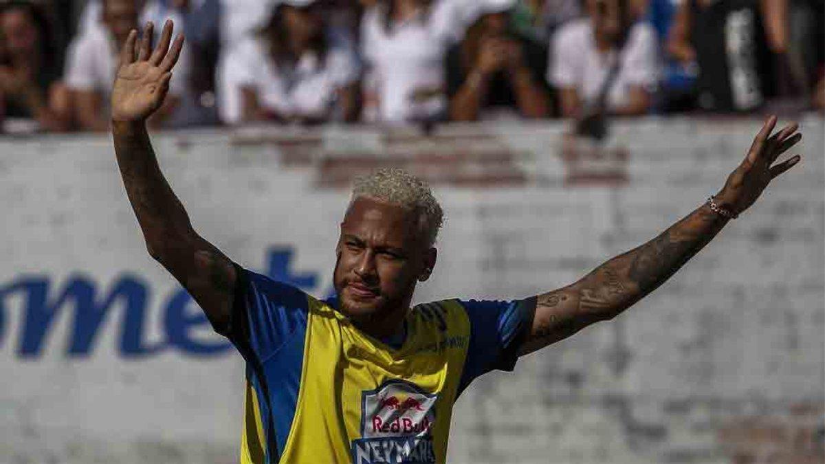 Neymar sigue en el PSG