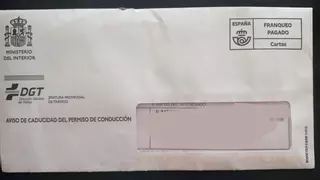 Una viguesa recibe una carta de la DGT para renovar su carné y cuando la abre era una multa