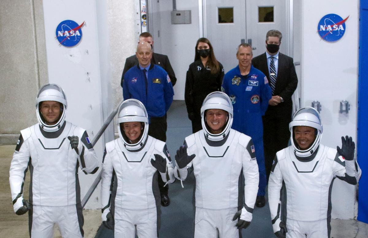 Los astronautas de la misión Crew-2: Thomas Pesquet, Shane Kimbrough, Megan McArthur y Akihiko Hoshide.