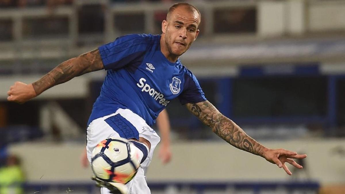 undefinedeverton s spanish striker sandro ramirez  l  has a180105173112