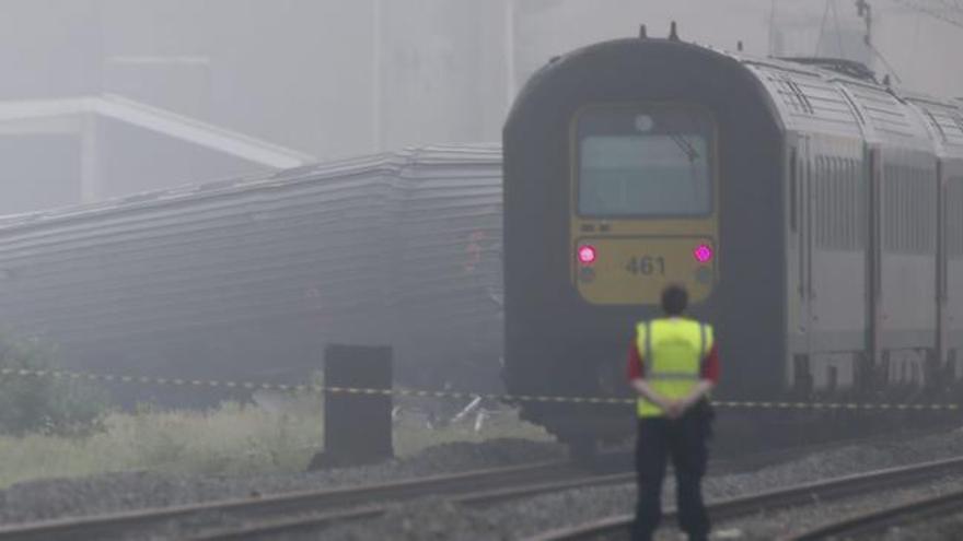 Al menos tres muertos y 40 heridos en un choque de trenes en Lieja