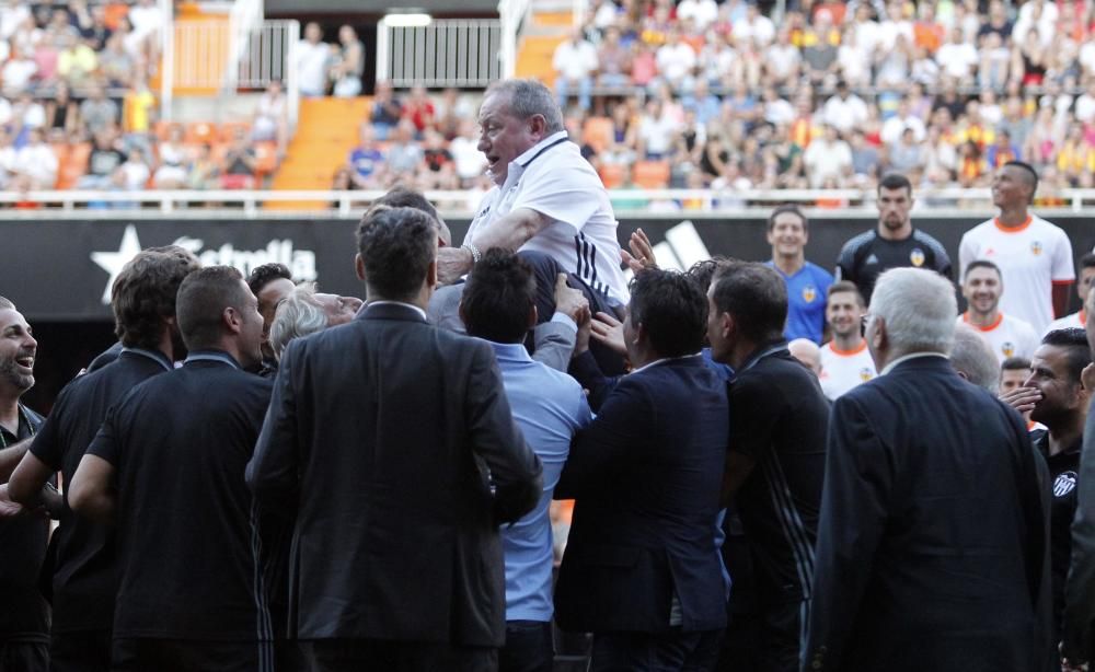 Todas las imágenes de la presentación del Valencia 2016/17