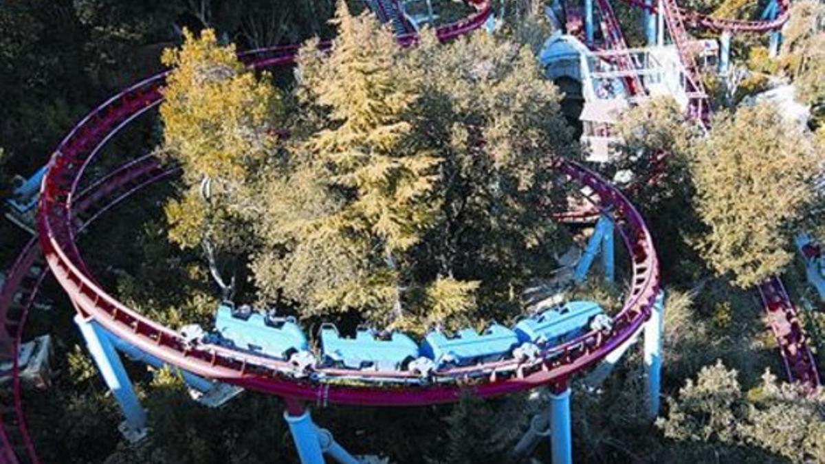 La trepidante montaña rusa del Tibidabo, desde la que se divisa toda Barcelona.