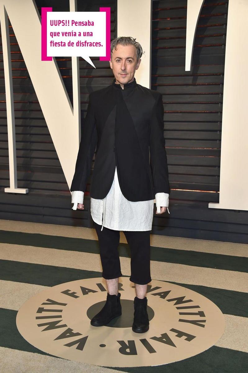 Oscar 2017: Alan Cumming, disfrazado en la fiesta de Vanity Fair