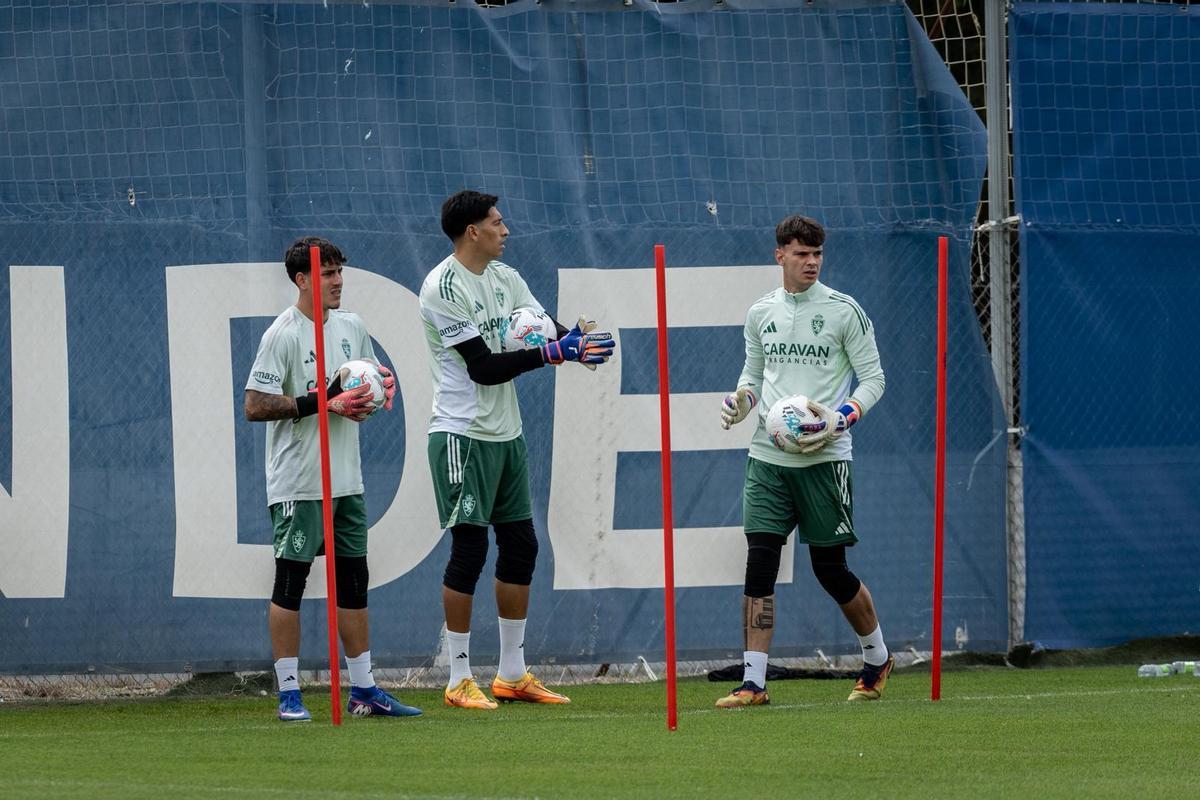 En imágenes | Entrenamiento del Real Zaragoza tras la derrota contra el Granada