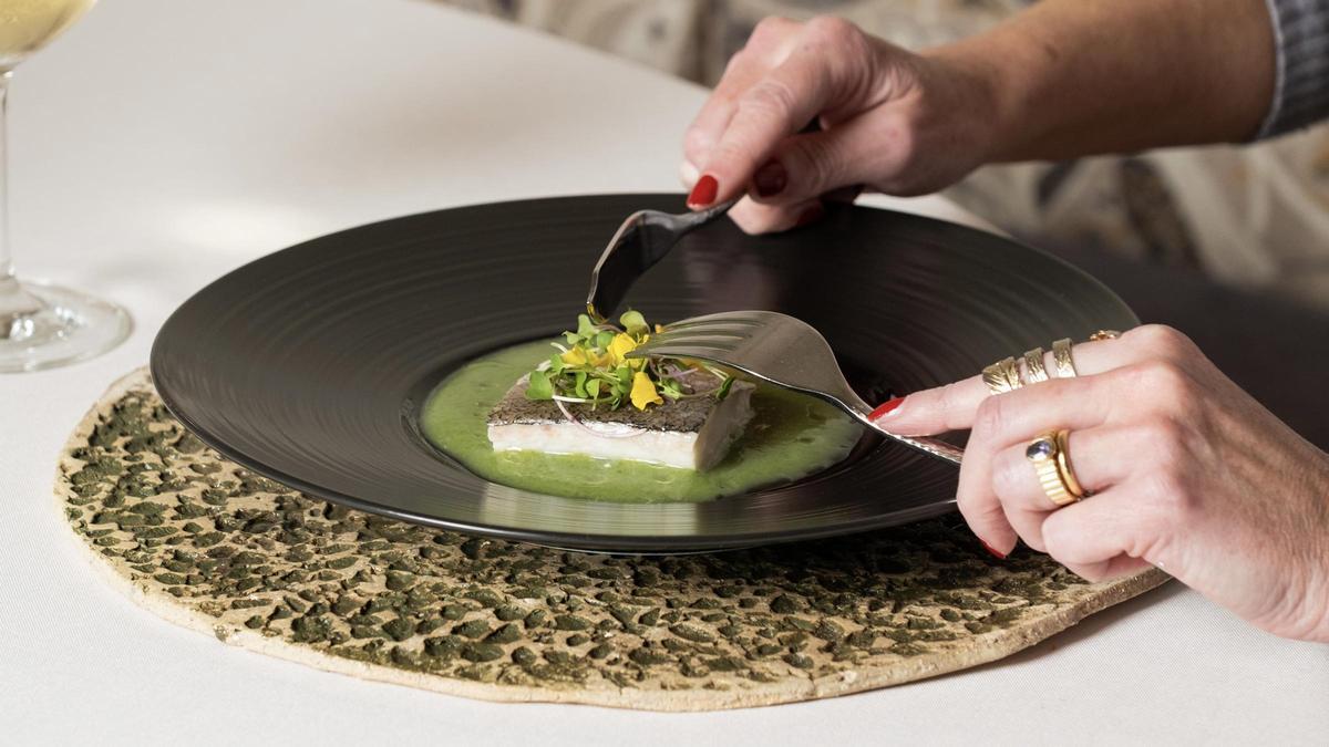 La merluza de Lastres del restaurante Tella.