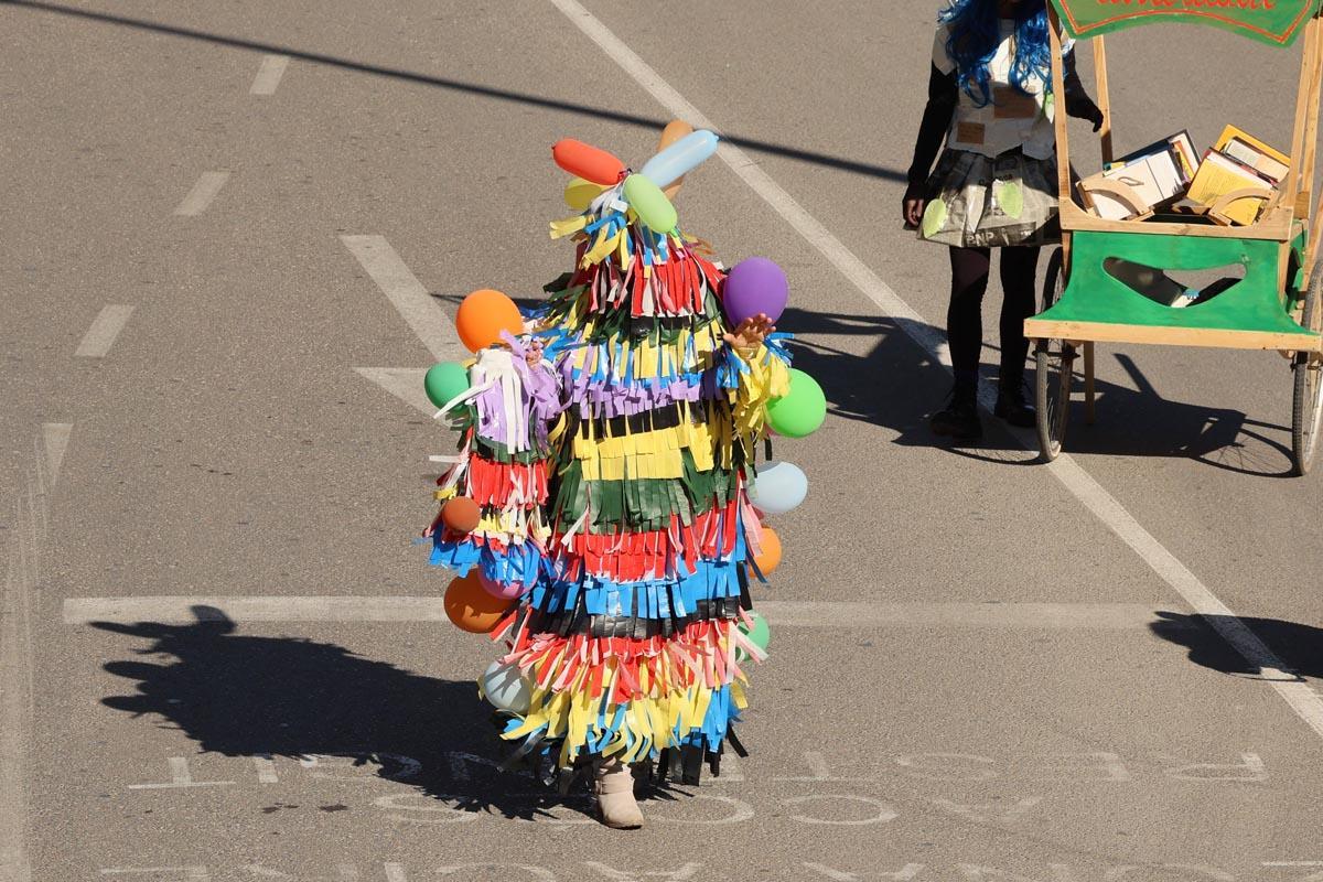 Mira aquí todas las imágenes de la rúa de Carnaval de Ibiza Mira aquí todas las imágenes de la rúa de Carnaval de Ibiza
