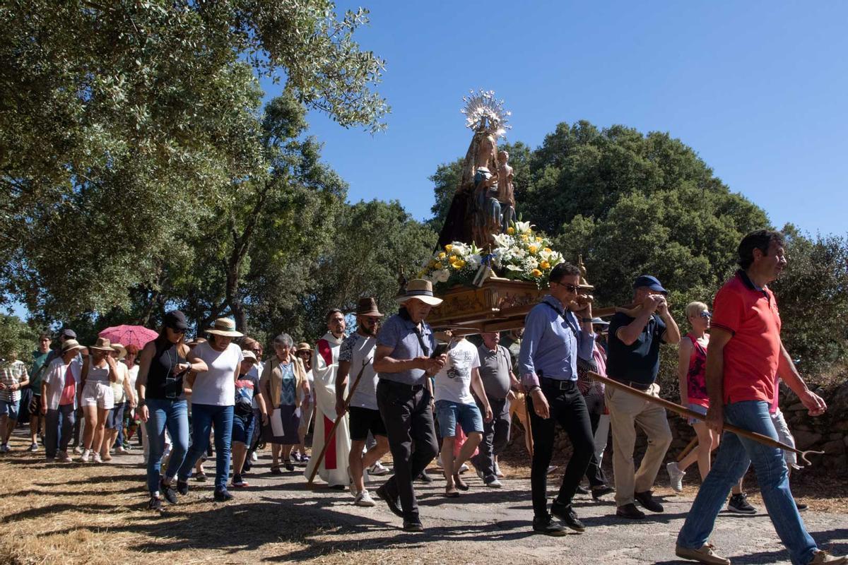 Romería de los pendones de Fariza