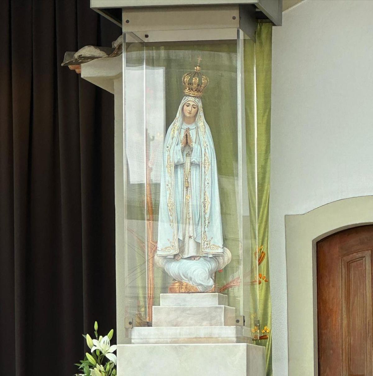 Tamara Falcó visita a la Virgen de Fátima en su despedida.