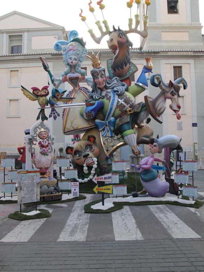 FALLA BARRI LA MERCE.JPG