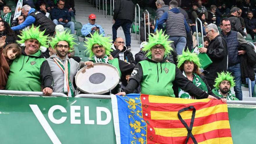 Unos 1.200 aficionados el Elche viajan a A Coruña para intentar presenciar un ascenso en Riazor
