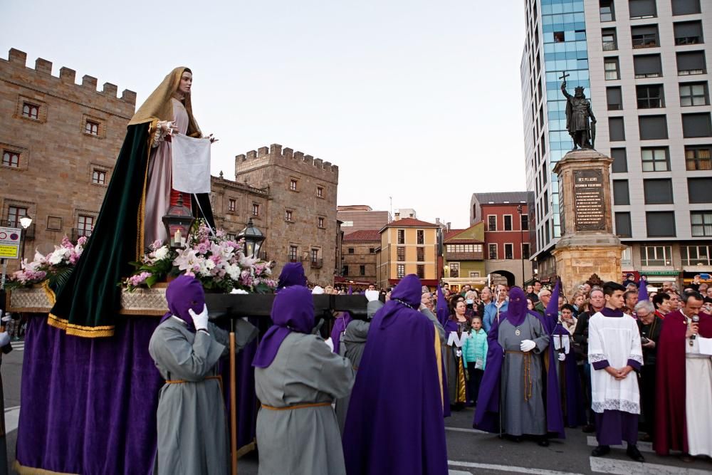 Procesión del Encuentro en Gijón