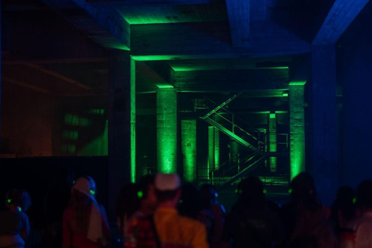 Obra immersiva "Bosc Sintètic" d'Eyesberg