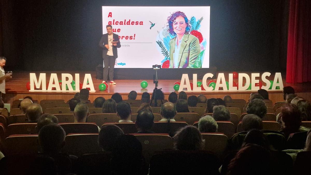Así fue la presentación de María Ferreirós y su candidatura.