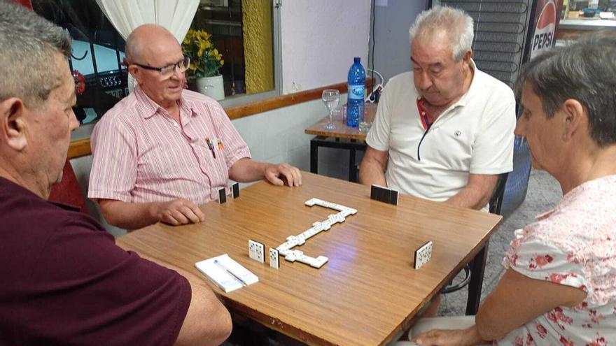 Concurso de dominó y gachamigas en las fiestas de Román de Jumilla