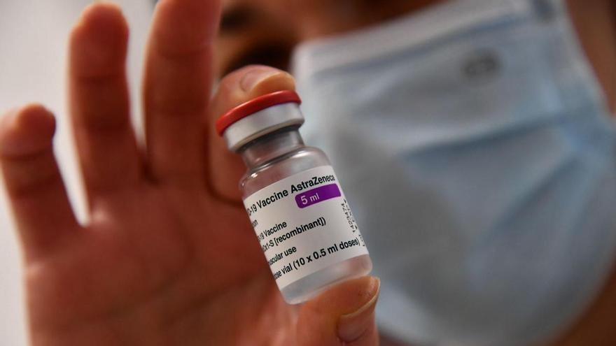 Galicia retrasa los avances en su desescalada y adelanta la segunda dosis de Astrazeneca a 40.000 gallegos - Vimarsana News