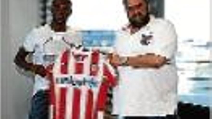 Abidal deixa el Mònaco  i fitxa per l&#039;Olympiacos