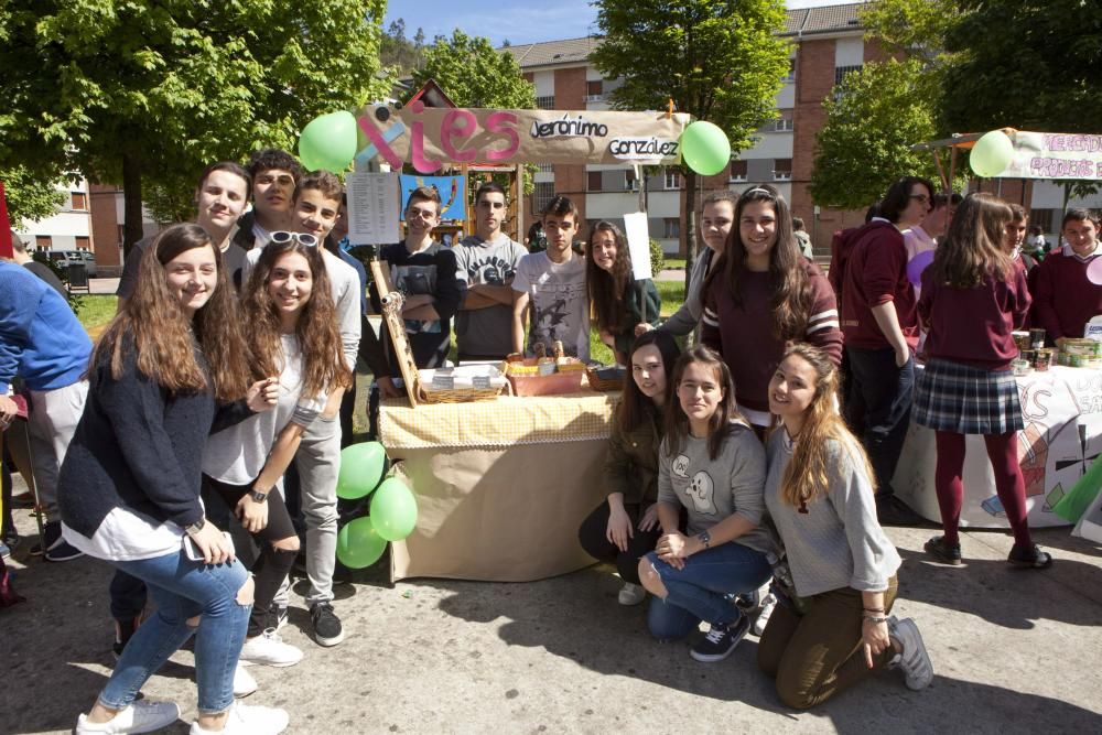 Mercado de cooperativas en El Entrego