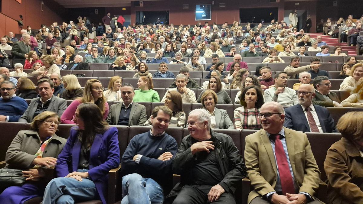Presentación de la película-documental 'Solo pienso en ti' en el Teatro El Jardinito de Cabra, este lunes.