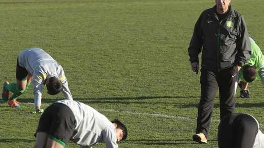 Gregorio Manzano se entrena estos días con su equipo chino en tierras baleares preparando la Champions asiática.