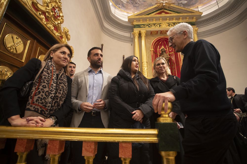 Una Procesión del Encuentro marcada por la lluvia en Sagunt