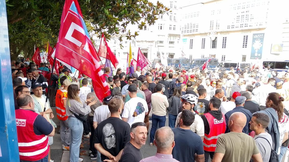 Manifestación de los trabajadores del metal en A Coruña en los Cantones.