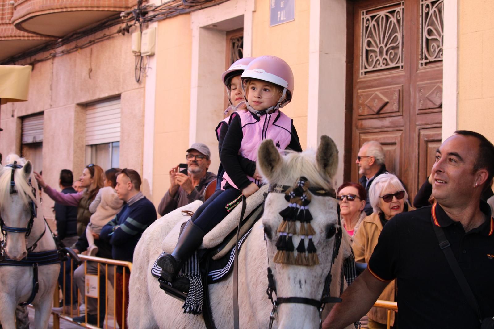 El Campello celebra la bendición tradicional en por Sant Antoni del Porquet