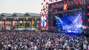 Festival Cruïlla. Ambiente y público en el Parce del Fòrum.